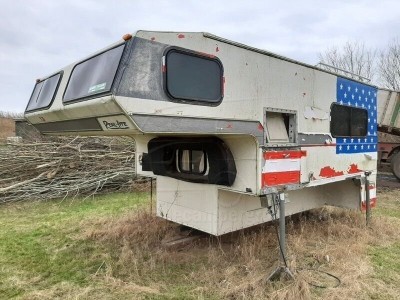 truck-camperReal-Lite-Camper---1579391254980496893_big--20011901473379021800 (1).jpg