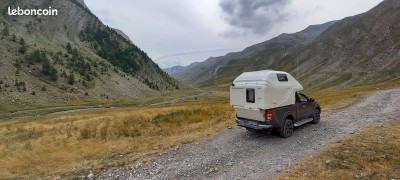 2731ad53fca626e43ce6a6335e1092393ba4c685.jpg